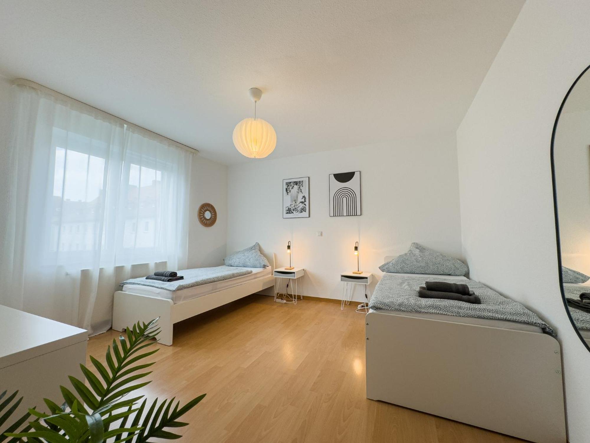 110Qm - 4 Zimmer - Privat Parkplatz - Zentral - Balkon - Mallibase Apartments Kassel Eksteriør bilde