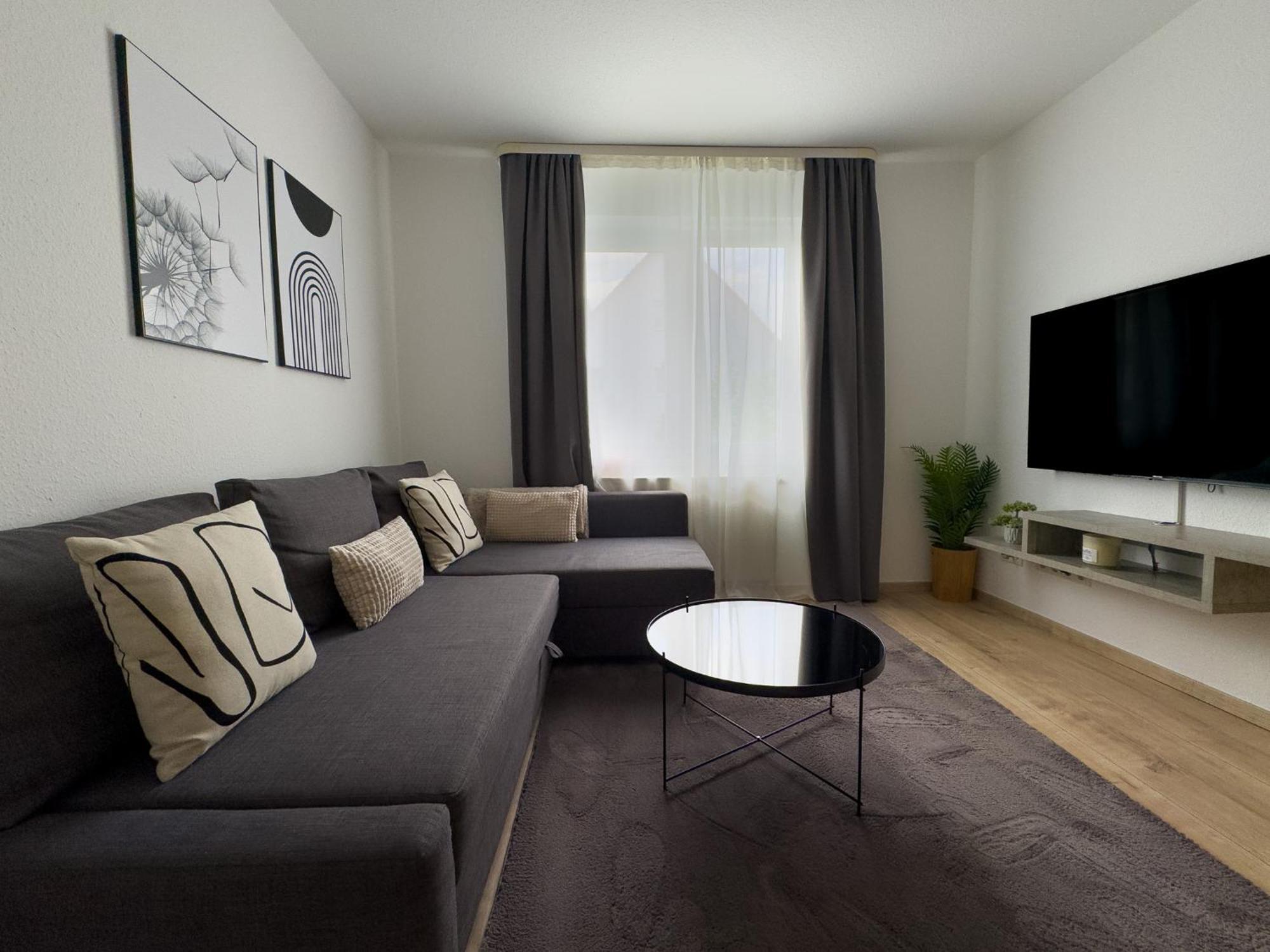 110Qm - 4 Zimmer - Privat Parkplatz - Zentral - Balkon - Mallibase Apartments Kassel Eksteriør bilde
